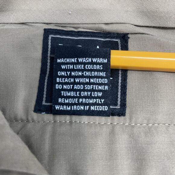 Jos A Bank Traveler Fits Mens 38 x 28 Chinos Cotton Khaki Pleated Cuffed Preppy - Picture 7 of 7